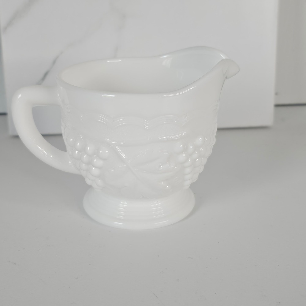 Indiana Glass Colony Vintage‎ Milk Glass Creamer Harvest Grape Vine Cottage Core
